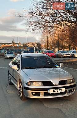 Ліфтбек Mitsubishi Carisma 2002 в Зміїві