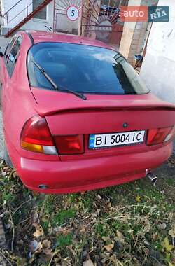 Лифтбек Mitsubishi Carisma 1998 в 
