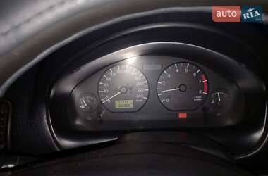 Седан Mitsubishi Carisma 2002 в 