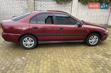 Ліфтбек Mitsubishi Carisma 1998 в Києві