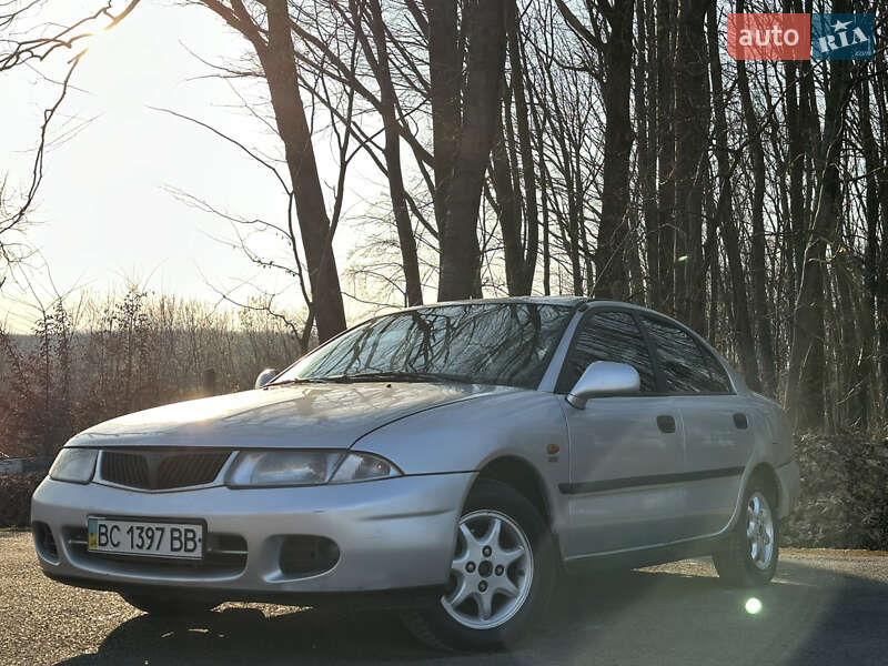 Седан Mitsubishi Carisma 1998 в Дрогобичі