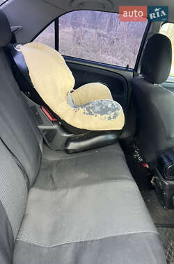 Седан Mitsubishi Carisma 2002 в 