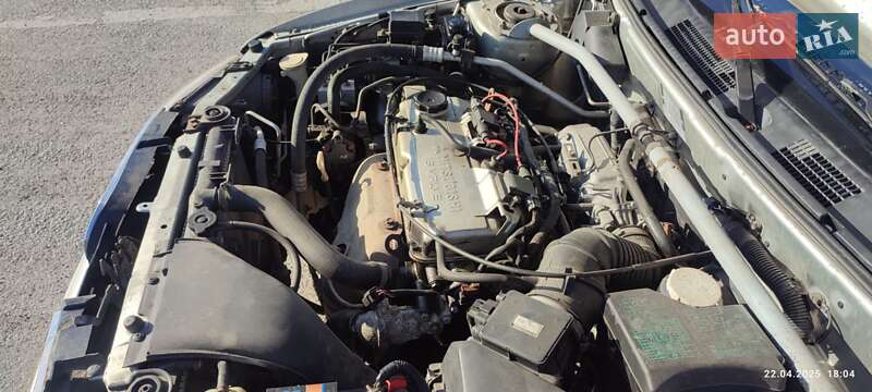Лифтбек Mitsubishi Carisma 2001 в Дубно