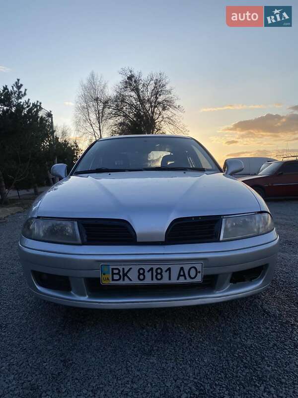 Mitsubishi Carisma 2002