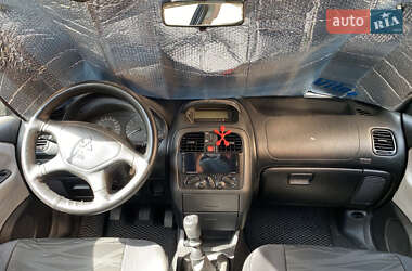 Лифтбек Mitsubishi Carisma 2002 в 