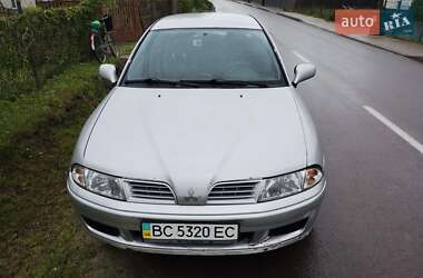 Седан Mitsubishi Carisma 2003 в Львове