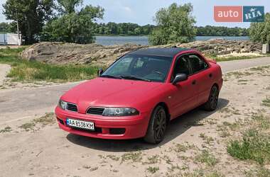 Седан Mitsubishi Carisma 2000 в 