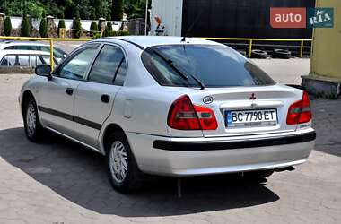 Лифтбек Mitsubishi Carisma 2000 в 