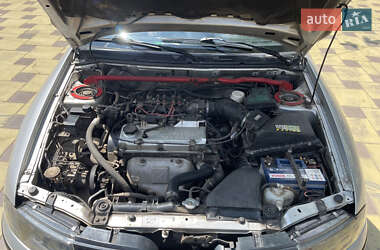 Седан Mitsubishi Carisma 2002 в 