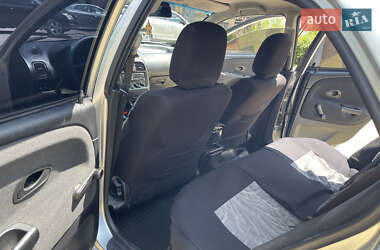 Седан Mitsubishi Carisma 2002 в 