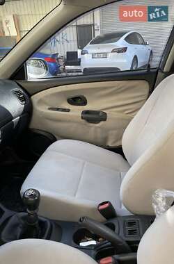 Лифтбек Mitsubishi Carisma 2002 в 