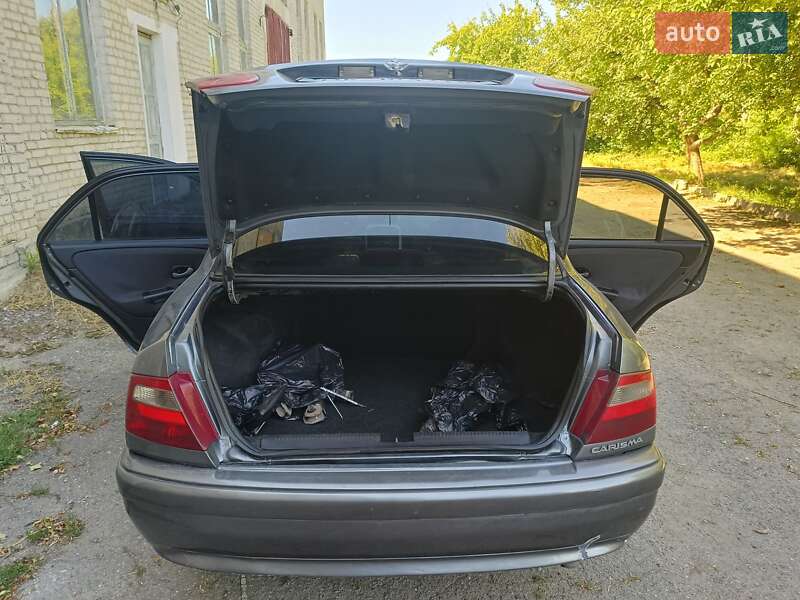 Седан Mitsubishi Carisma 2003 в Тернополе