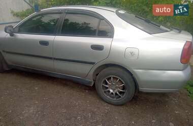 Лифтбек Mitsubishi Carisma 1997 в 