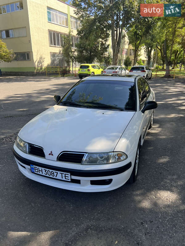 Mitsubishi Carisma 2001