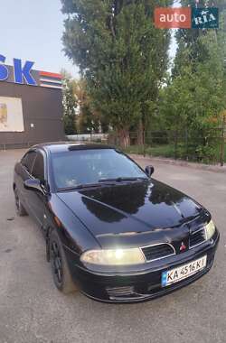 Ліфтбек Mitsubishi Carisma 2001 в Києві
