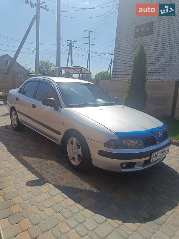 Седан Mitsubishi Carisma 2001 в Пятихатках