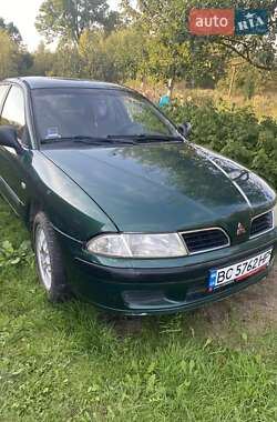 Седан Mitsubishi Carisma 2001 в Жидачове