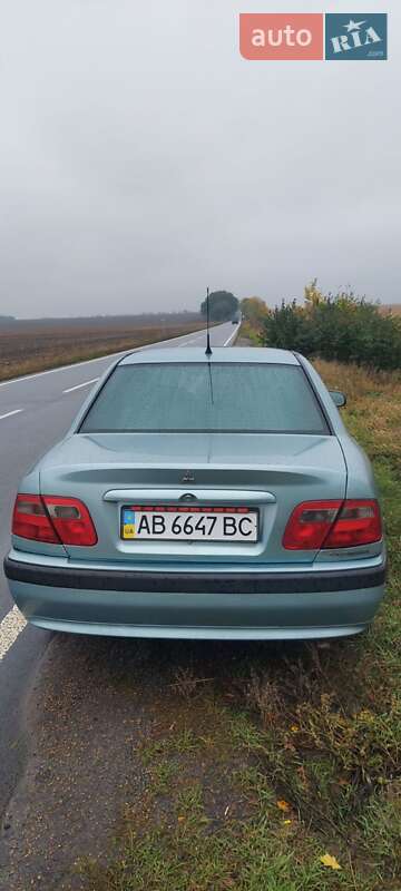 Седан Mitsubishi Carisma 2003 в Бершаді