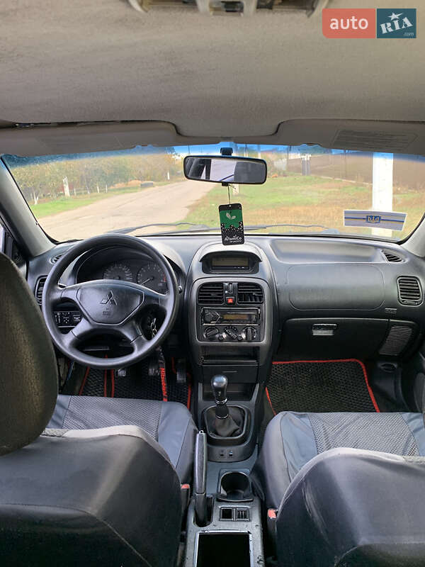 Седан Mitsubishi Carisma 2002 в Ізмаїлі фото 8 Седан Mitsubishi Carisma 2002 в Ізмаїлі