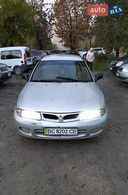 Седан Mitsubishi Carisma 1998 в Львові
