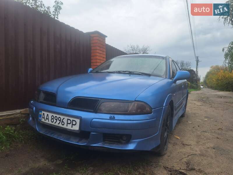 Ліфтбек Mitsubishi Carisma 2001 в Києві фото 2 Ліфтбек Mitsubishi Carisma 2001 в Києві