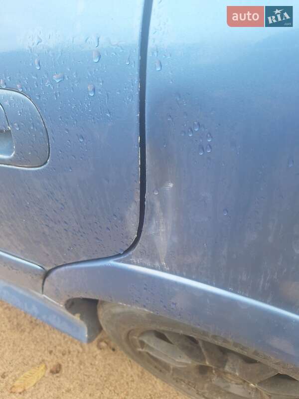 Ліфтбек Mitsubishi Carisma 2001 в Києві фото 9 Ліфтбек Mitsubishi Carisma 2001 в Києві