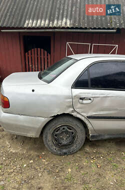 Седан Mitsubishi Carisma 1998 в Коломые