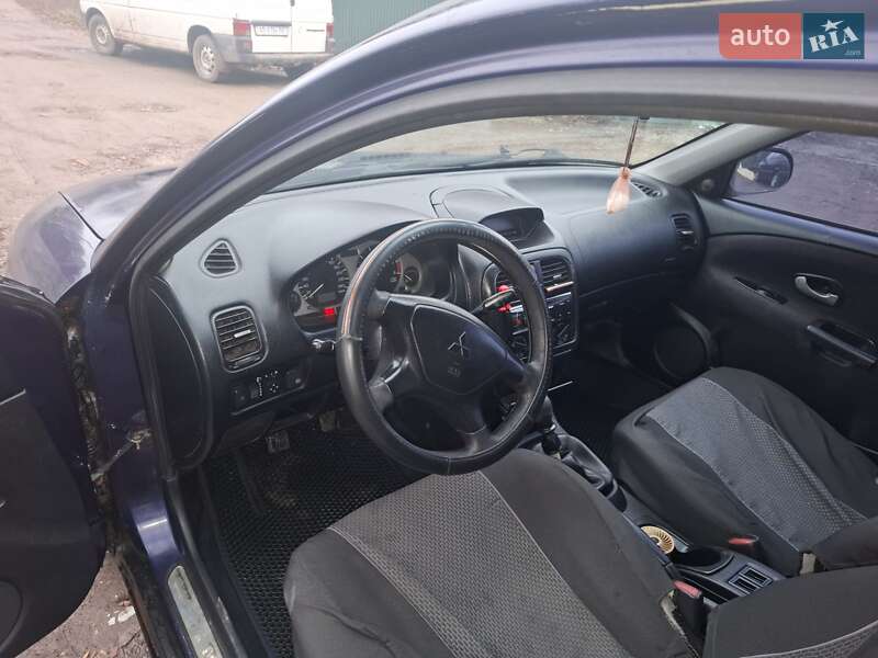 Седан Mitsubishi Carisma 2003 в Немирове фото 2 Седан Mitsubishi Carisma 2003 в Немирове