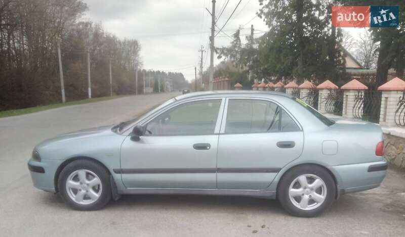 Седан Mitsubishi Carisma 2003 в Фастове