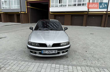 Ліфтбек Mitsubishi Carisma 2002 в Івано-Франківську