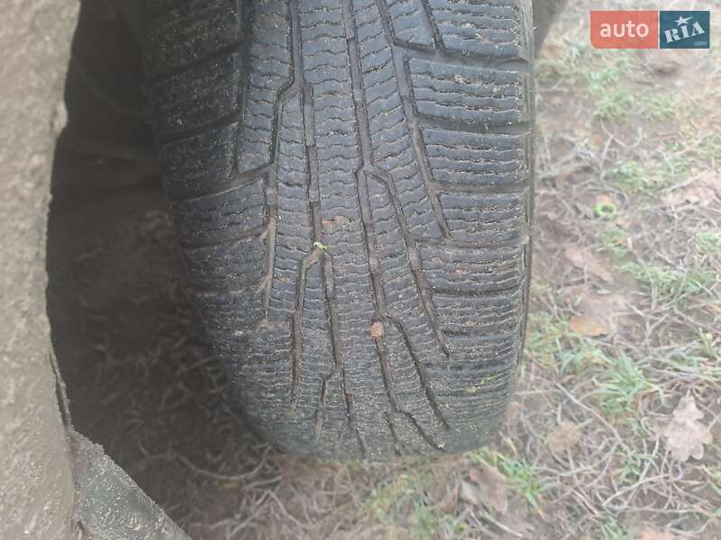 Седан Mitsubishi Carisma 2003 в Сумах