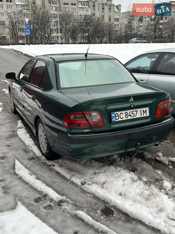 Седан Mitsubishi Carisma 2000 в Львові