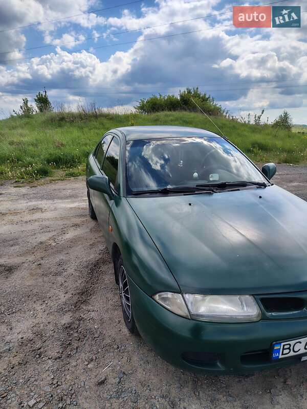 Ліфтбек Mitsubishi Carisma 1996 в Львові фото 2 Ліфтбек Mitsubishi Carisma 1996 в Львові