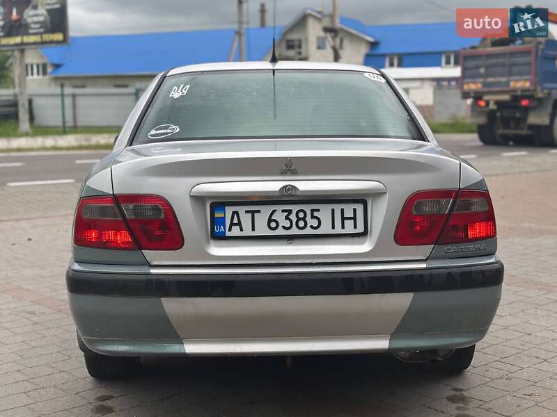 Седан Mitsubishi Carisma 2003 в Івано-Франківську