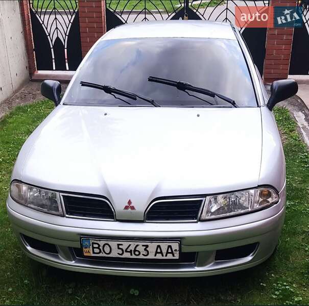 Mitsubishi Carisma 2001