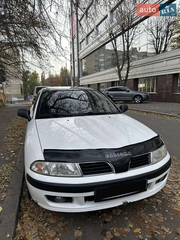 Mitsubishi Carisma 2000