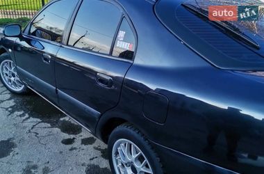 Лифтбек Mitsubishi Carisma 2003 в Сумах