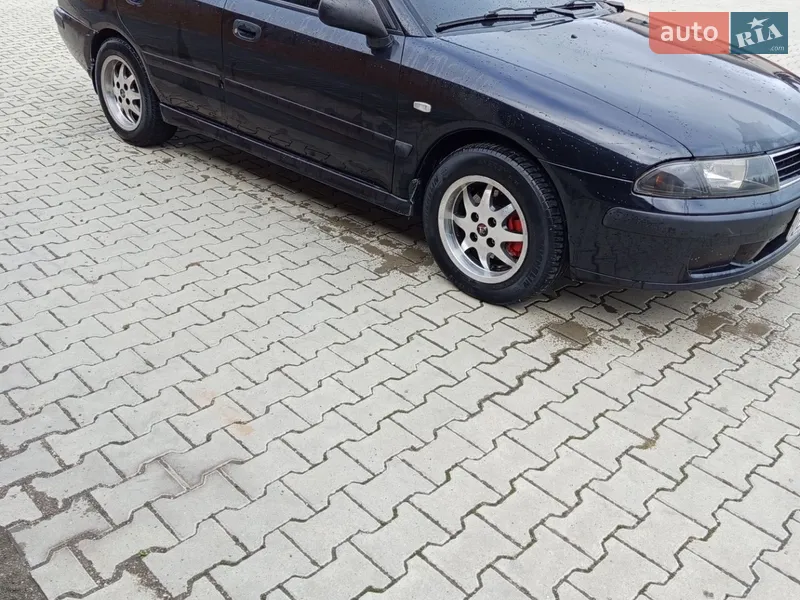 Mitsubishi Carisma 2002