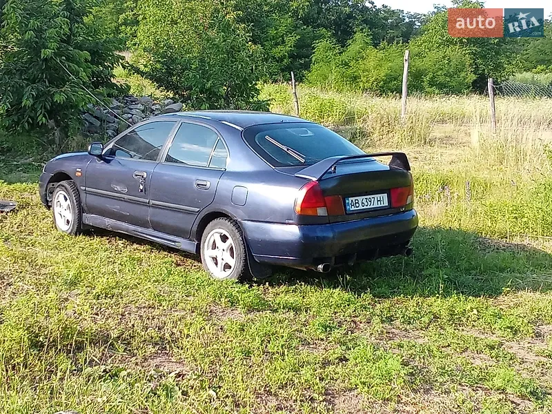 Mitsubishi Carisma