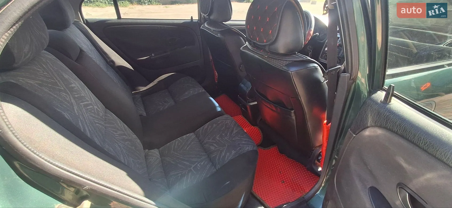Mitsubishi Carisma 2000 VIN XMCLNDA2AYF018052 фото оголошення 6 з 11