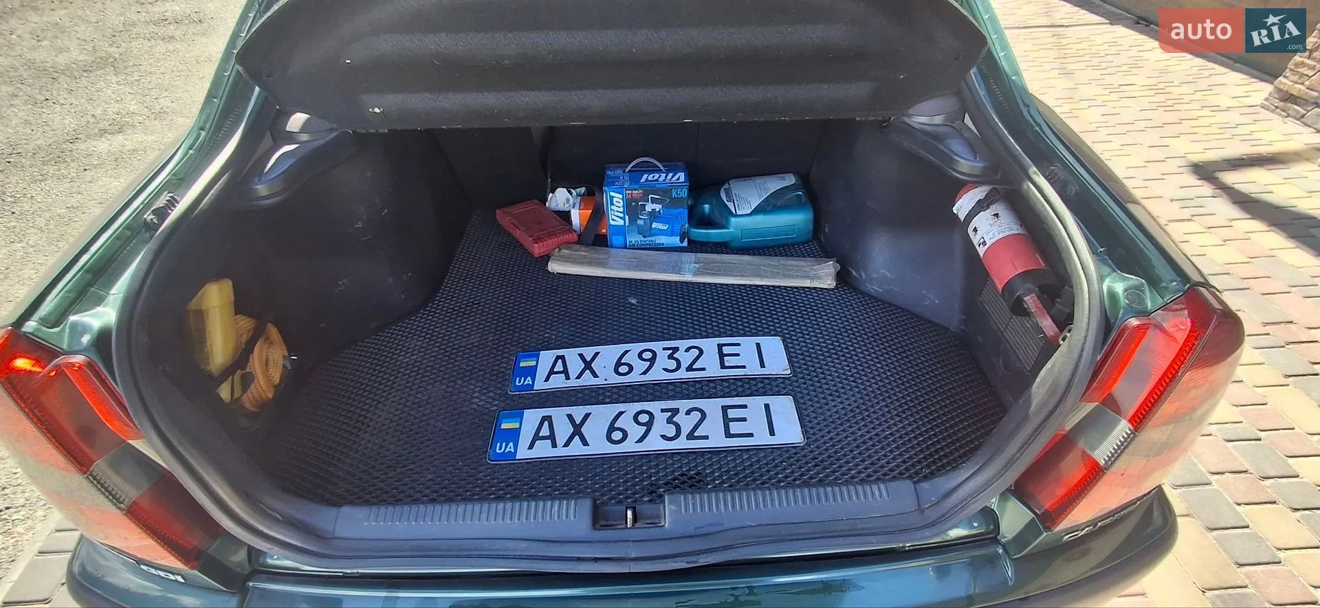 Mitsubishi Carisma 2000 VIN XMCLNDA2AYF018052 фото оголошення 7 з 11