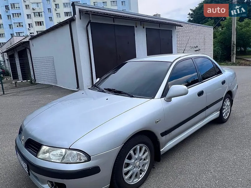 Mitsubishi Carisma