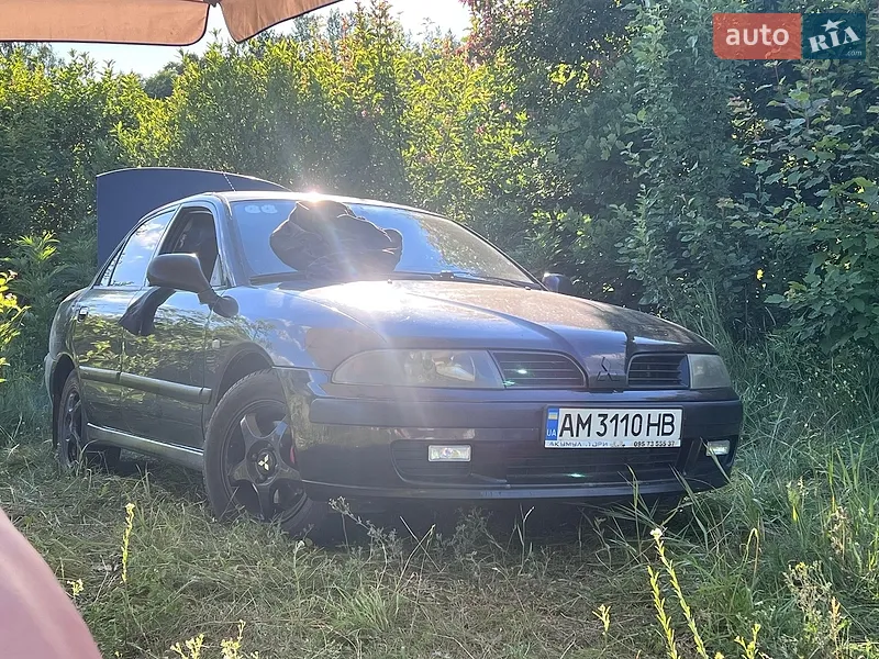 Mitsubishi Carisma