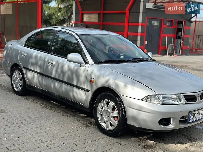 Mitsubishi Carisma