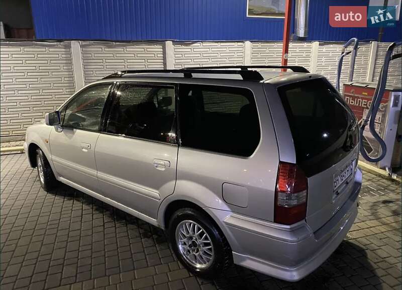 Мінівен Mitsubishi Chariot 1999 в Одесі