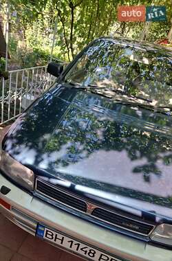 Минивэн Mitsubishi Chariot 1993 в Черноморске