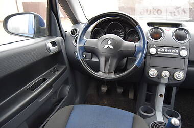 Хэтчбек Mitsubishi Colt 2007 в 