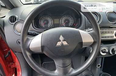 Хетчбек Mitsubishi Colt 2008 в  фото 12 Хетчбек Mitsubishi Colt 2008 в