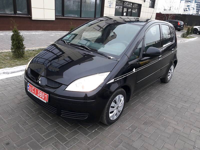 Мінівен Mitsubishi Colt 2006 в Луцьку