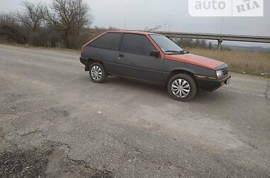 Хэтчбек Mitsubishi Colt 1988 в Геническе